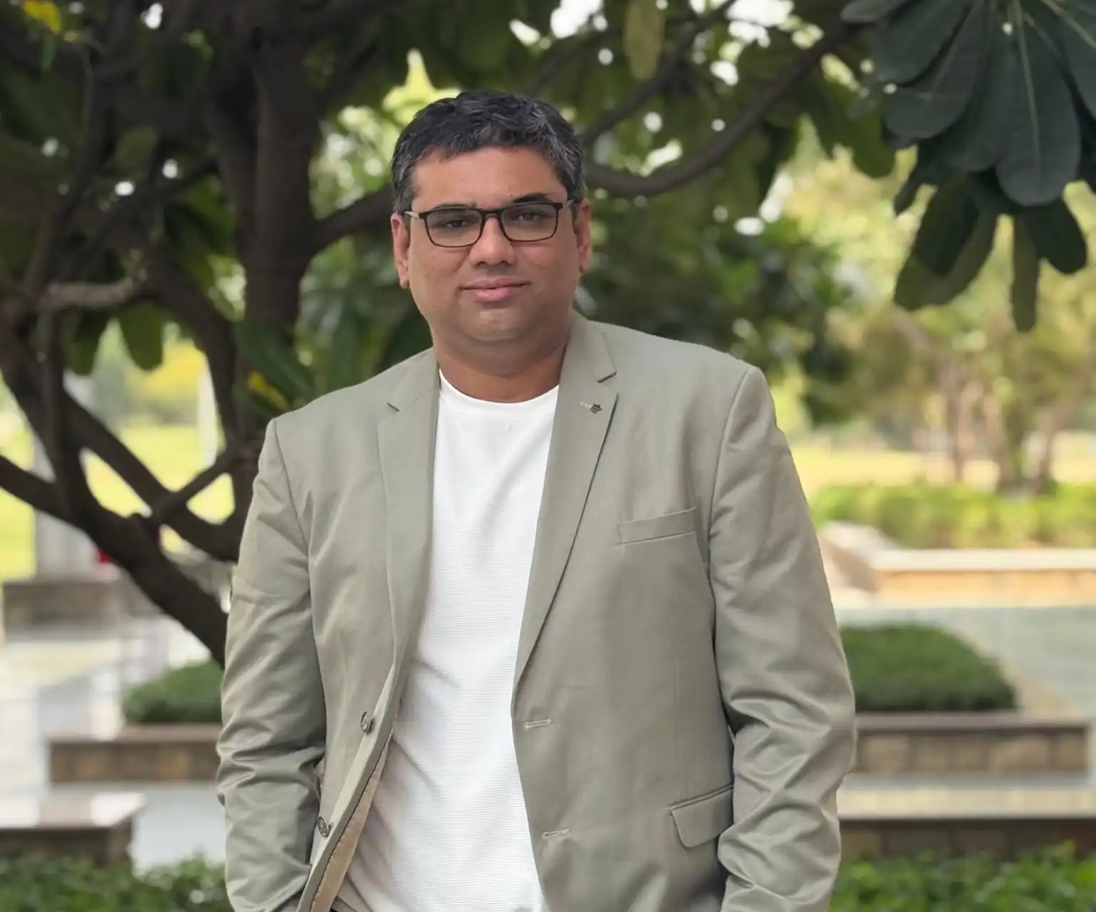 Dr. Rohan Chaubal